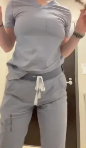 An outfit is never complete without a jewel 💎