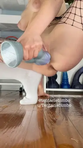 Trying out L Fenrir for the first time—next up, trying to take the knot!