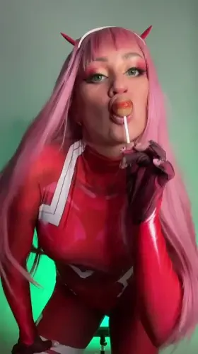 Zero two by Julia zuzu