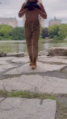 My first time in NYC 💞 [gif]