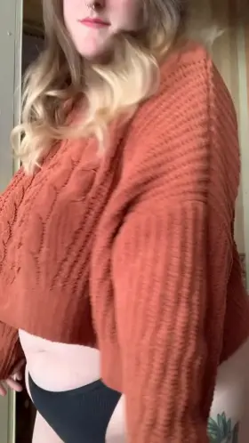 your thick spooky gf 😵‍💫🎃