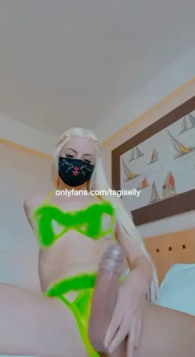 Wish My ass was that toy🤤😩