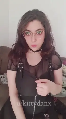 mods are asleep BOOBS BOUNCING