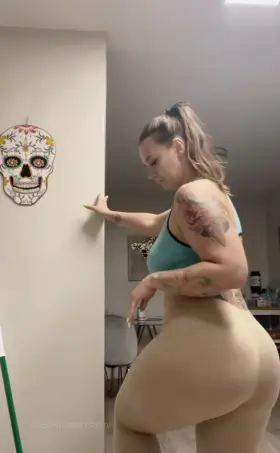 Do I look like a milf to you? 🍒✨