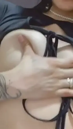 Wore this outfit for you, honey