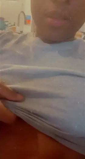 Hope these tits make your day just a little brighter 😘