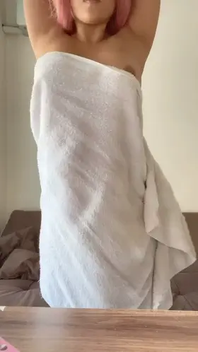 My towel didn't cooperate with my reveal 🙁