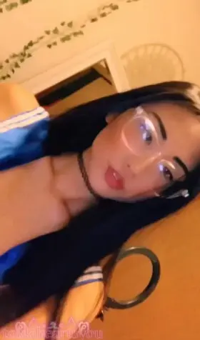 i’ll be your korean e-girl waifu 👀🖤✨