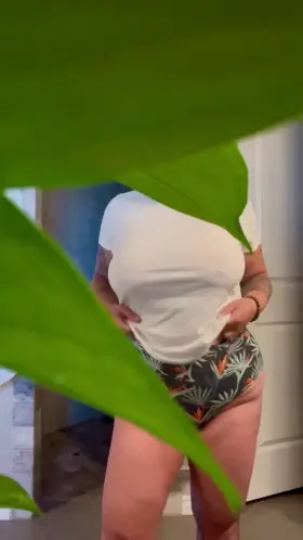 Husband isn’t home and the back door is open. I’ll be waiting for you in the shower! 😘😘😘