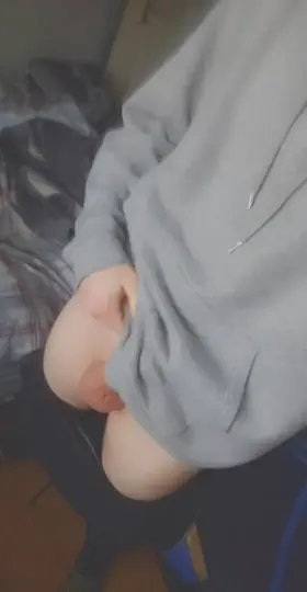 rate my femboy cock out of ten😇 dont be too harsh in me🤭😙