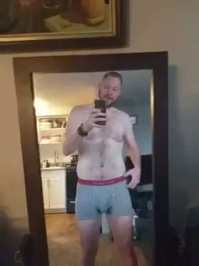 [33] show this ginger daddy some St. Patrick's day love