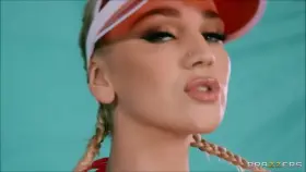 Kendra Sunderland, Angela White & Mona Azar - Eat Me