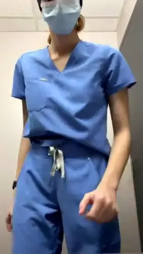 I get really turned on at work😏