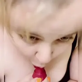 Bless whoever invented the cumtube! Found out which of my knotty boys with a cumtube fits the best in my mouth. 🐺💕💦