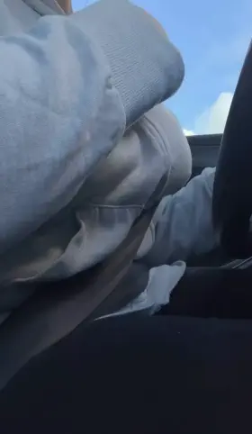 Flashing my tits makes me horny [OC] 🤭