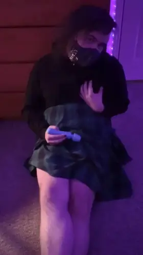 my cute little clit loves to tease~