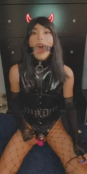 Desperate to be used like your toy💕