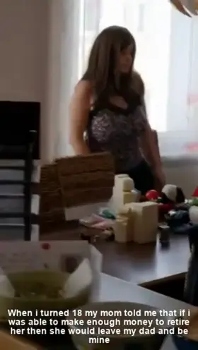 Mom became my new free use toy ( first time adding captions to a video like that so if you have any more request just tell me)