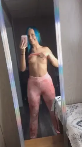 Small in the front so I try to make up for it in the back.. would you fuck me? 😋