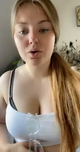 Who is the best ass eater in here? I need you