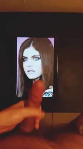 Alexandra Daddario is so hot