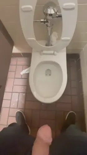 Pissing hard after dinner at the restaurant