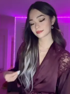 Are pale Asians your type? 🙋🏻‍♀️