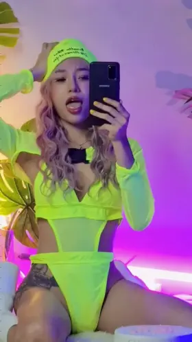 What do you think about my new outfit? ;)