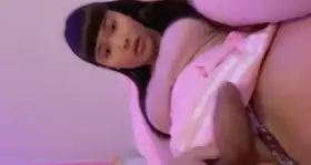 would u wanna play with me?😌