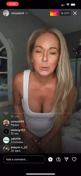 Flashing her audience