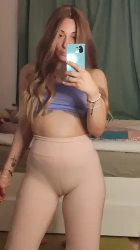 I know you are in love with my cameltoe;) Hit me up, we will work on your excitement...