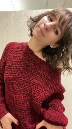 I think this might be my first gif here! what do you think? 🖤