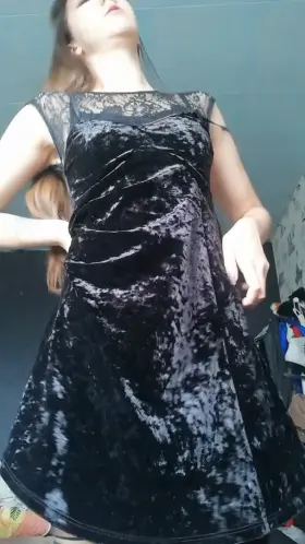 Hii to the same 5 guys who see me stripping half naked