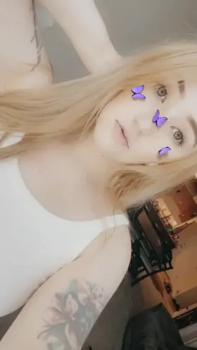 Irresistible, powerful, intelligent, and determined. All of that, with a cute face. And you still haven’t submit to me? Give in and feel the heaven that is giving me what I want.