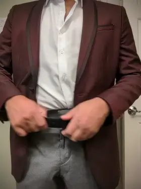 (36) The best part of a wedding is going back to the hotel 😈