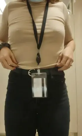 Anyone interested in having me as your workwi(f)e? ☺️