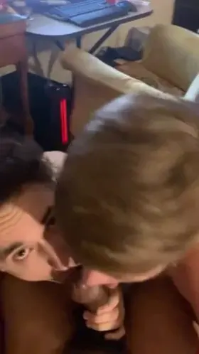 My bf and I love playing with big dicks 😈