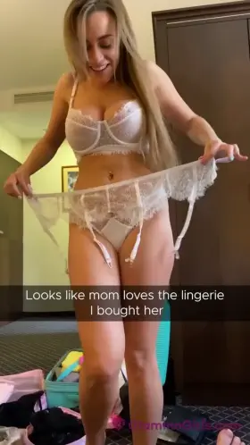 Mom sexy
