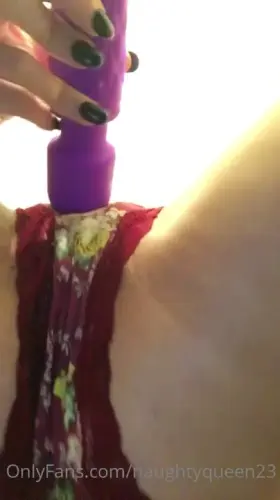 For my fellow Exhibitionist 😉 I do full videos and love it! Link on my page