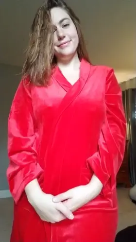 Objects under robe are bigger than they appear. =P