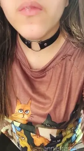 If only you were under my desk 🤤