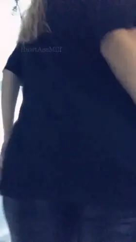 i think the dads at pick up time have no idea how much ass i'm hauling under 😉 [oc]