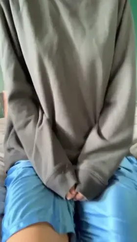 Do you like my outfit change?😏