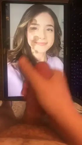 The millionth Pokimane trib on this subreddit