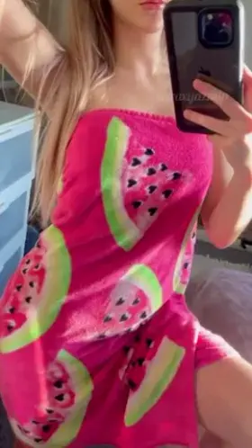 Do you like my towel reveal and magic trick? 🤤💕 [19]