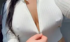Here’s some big tits to make your day better 😍 [OC]