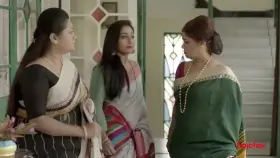 Anyone smooched like this with your girl on bed 🛌 😍