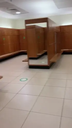 I miss flashing my tits at the gym😭 [F]