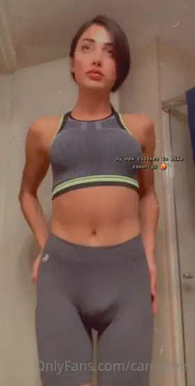 I'm beginning to think that there's nobody hotter than Candice r/tgirlsinyogapants