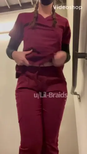 Break time in the stairway 🤫